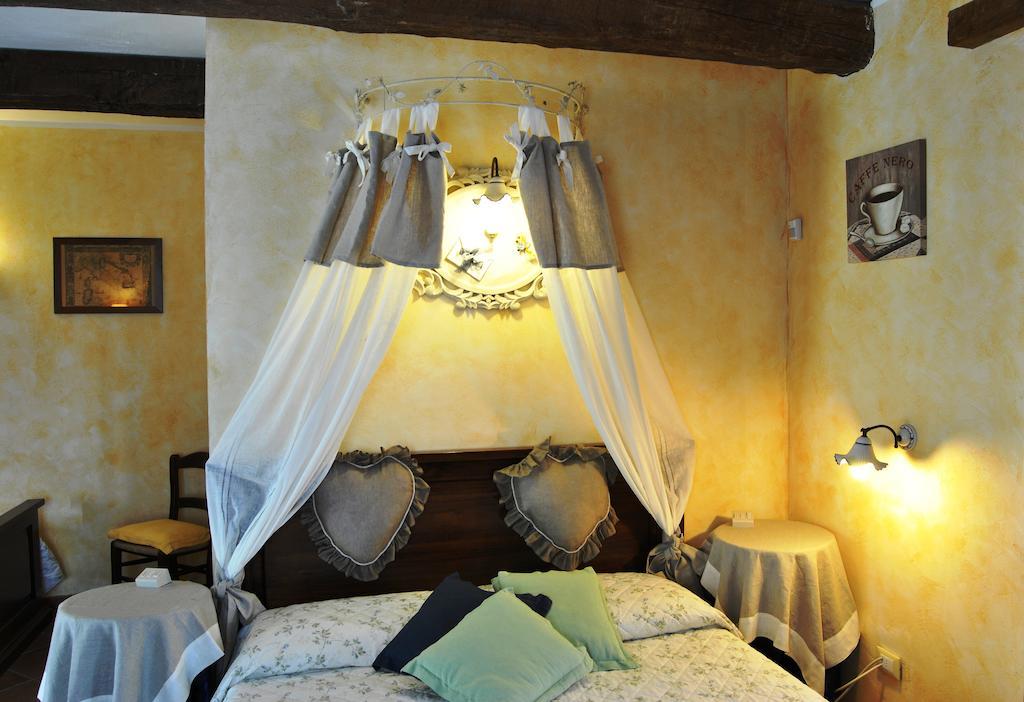 Le Macine Del Confluente Bed and Breakfast Badalucco Værelse billede